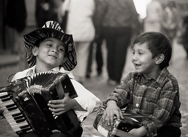 Street-Musicians-Camaraderie.jpg